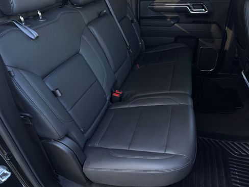 Used 2024 Chevrolet Silverado 2500 LTZ w/ LTZ Premium Package AWD/4WD image 20