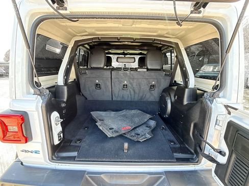 Used 2021 Jeep Wrangler Unlimited Rubicon 4xe image 30