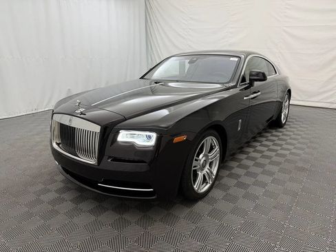 Used 2016 Rolls-Royce Wraith RWD image 2