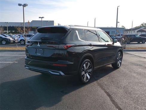 New 2025 Mitsubishi Outlander AWD image 6