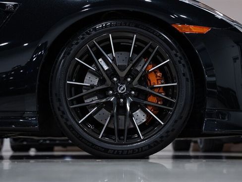 Used 2021 Nissan GT-R Premium AWD/4WD image 42