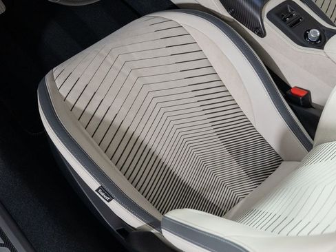 Used 2023 Maserati MC20 Spyder RWD image 40