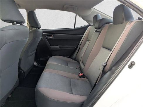 Used 2019 Toyota Corolla LE image 18