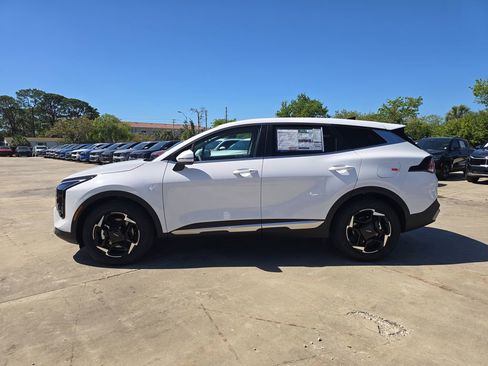 New 2026 Kia Sportage EX image 5