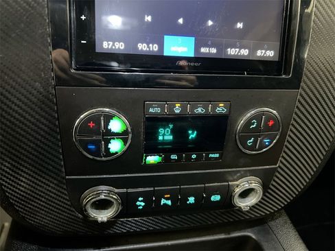 Used 2011 Chevrolet Silverado 2500 LTZ w/ LTZ Plus Package image 15