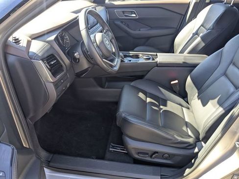 Used 2021 Nissan Rogue SL image 13