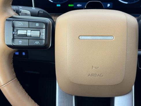 Used 2024 Hyundai Santa Fe Limited image 21