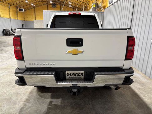 Used 2019 Chevrolet Silverado 2500 W/T AWD/4WD image 8