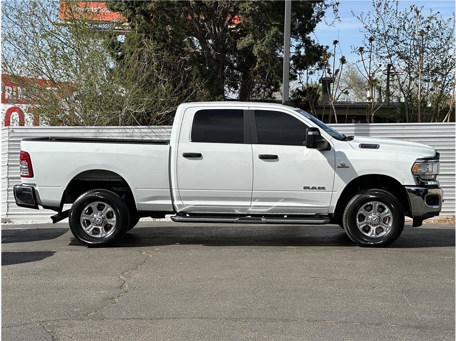 Used 2024 RAM 2500 Big Horn w/ Off Road Package AWD/4WD image 9