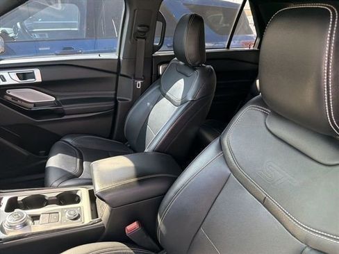 Used 2022 Ford Explorer ST w/ Equipment Group 401A AWD/4WD image 13