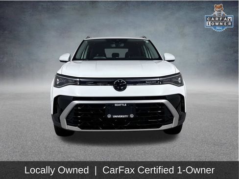 Used 2025 Volkswagen Taos SEL AWD/4WD image 2