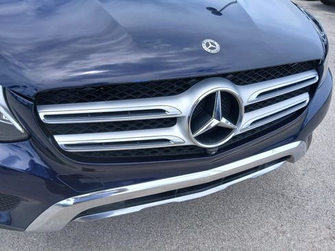 Used 2018 Mercedes-Benz GLC 300 w/ Premium Package image 21