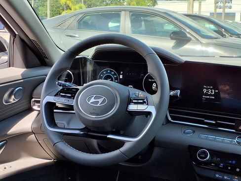 New 2025 Hyundai Elantra SEL w/ Cargo Package image 15