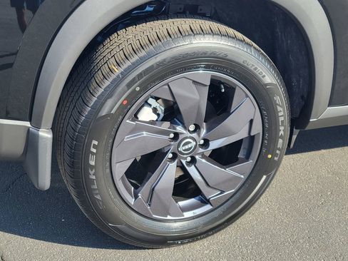 New 2026 Nissan Rogue SV FWD image 4