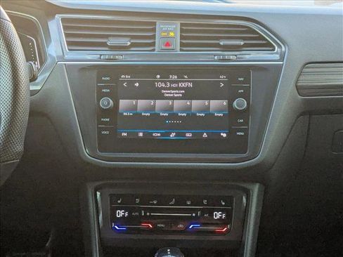 Used 2022 Volkswagen Tiguan SEL R-Line image 15