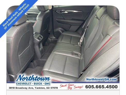 Used 2022 Buick Envision Essence w/ Technology Package I image 15