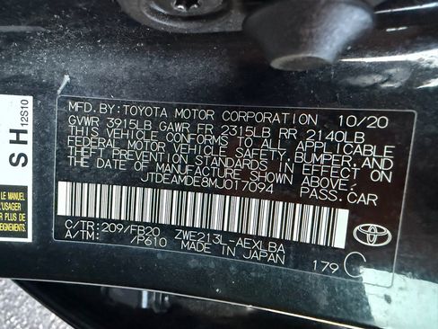 Used 2021 Toyota Corolla LE image 19