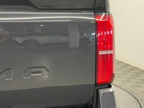 Used 2026 Toyota Tacoma SR5 AWD/4WD image 14
