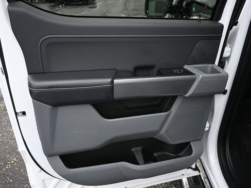 Used 2024 Ford F150 XLT w/ Mobile Office Package image 31