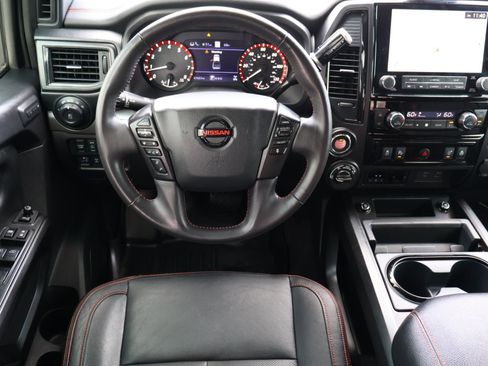 Used 2021 Nissan Titan PRO-4X w/ Pro-4x Convenience Package image 10