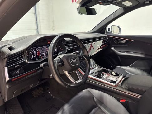 Used 2019 Audi Q8 Prestige w/ Adaptive Chassis Package image 12