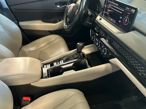 Used 2024 Honda Accord EX-L image 17
