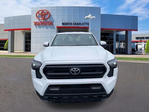 Used 2024 Toyota Tacoma SR5 image 5