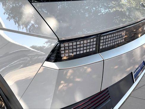 Certified 2024 Hyundai Ioniq 5 SEL AWD/4WD image 27