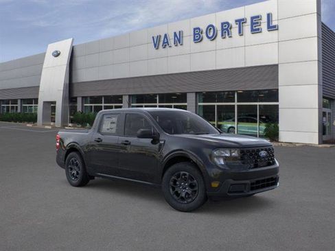 New 2025 Ford Maverick XLT w/ 4K Tow Package AWD/4WD image 7