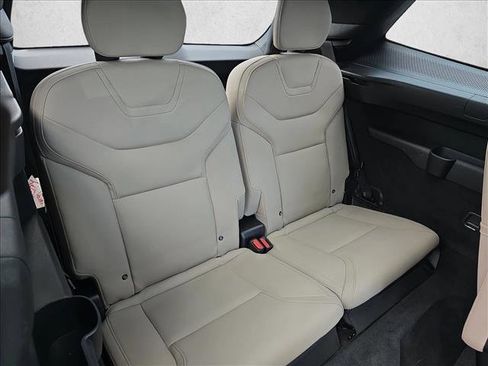 Used 2025 Volvo EX90 Ultra AWD/4WD image 13