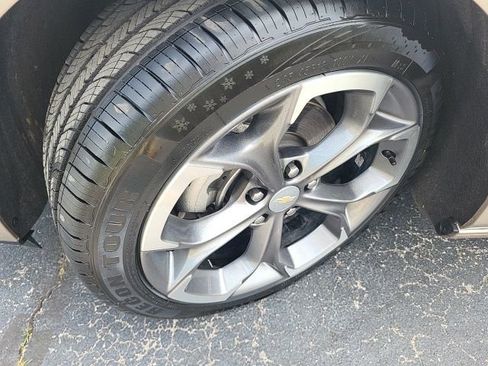 Used 2024 Chevrolet Malibu LT FWD image 7