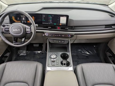 New 2026 Kia Carnival LXS FWD image 19