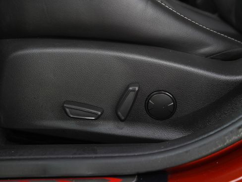 Used 2018 Ford Focus ST w/ Equipment Group 402A FWD image 29