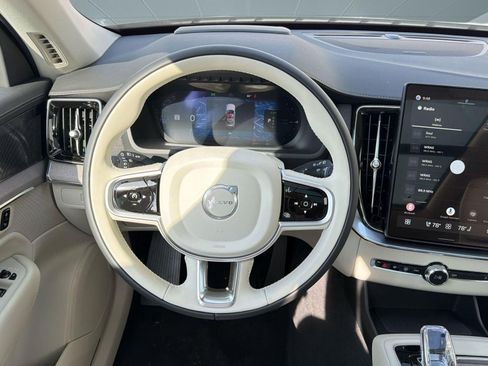 New 2026 Volvo XC90 T8 Ultra w/ Protection Package Premier AWD/4WD image 17