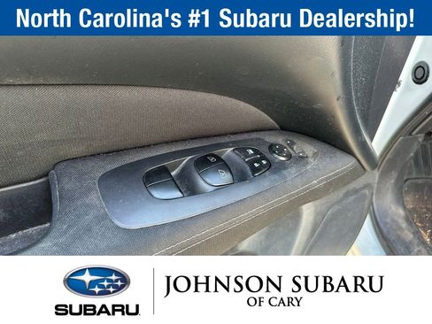 Used 2017 Nissan Pathfinder SV AWD/4WD image 17