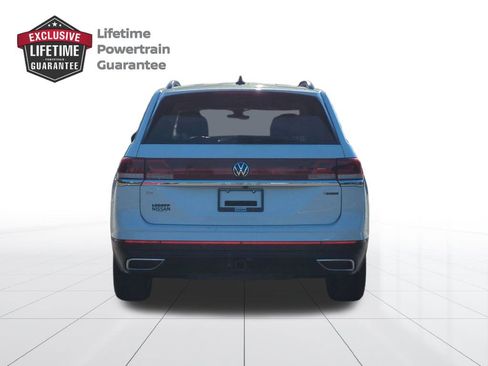 Used 2024 Volkswagen Atlas SE image 4