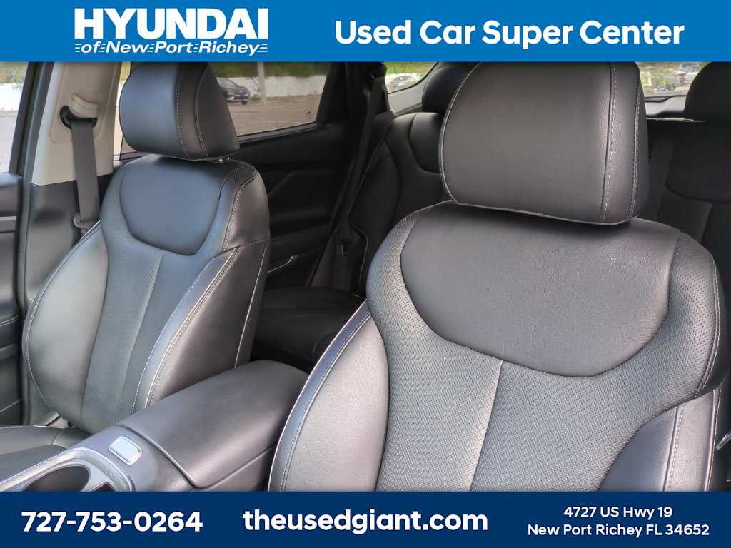 Used 2022 Hyundai Santa Fe SEL w/ Convenience + Premium Package AWD/4WD image 7