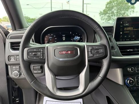 Certified 2023 GMC Yukon SLT w/ SLT Premium Package AWD/4WD image 15