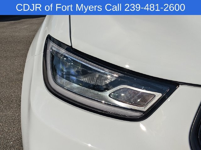 New 2026 Chrysler Pacifica Select FWD image 7