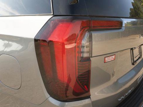 Used 2025 GMC Yukon Denali w/ LPO, Floor Liner Package image 39