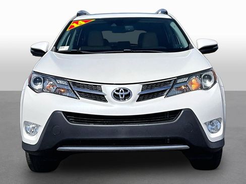 Used 2014 Toyota RAV4 Limited w/ Technology Package FWD image 2