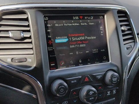 Used 2018 Jeep Grand Cherokee Trailhawk AWD/4WD image 12