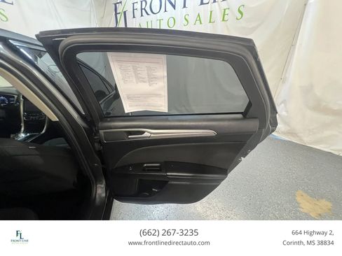 Used 2018 Ford Fusion SE w/ Fusion SE Technology Package FWD image 24