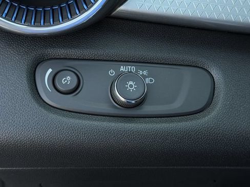 New 2026 Chevrolet Trax LT w/ Driver Confidence Package FWD image 16