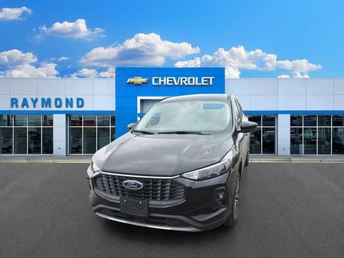Used 2024 Ford Escape SE FWD image 7