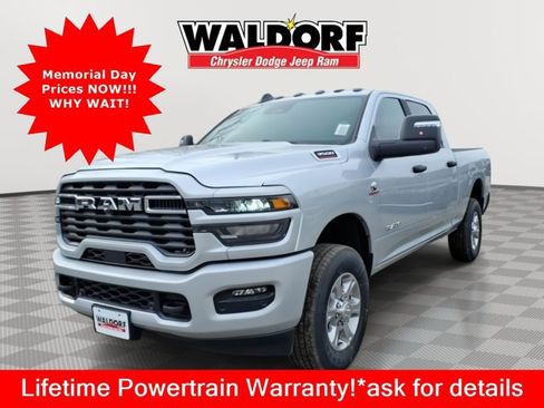 New 2026 RAM 3500 Big Horn AWD/4WD image 5