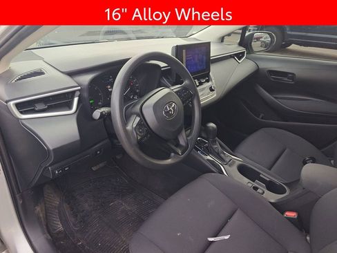 Used 2024 Toyota Corolla LE w/ LE Convenience Package image 7