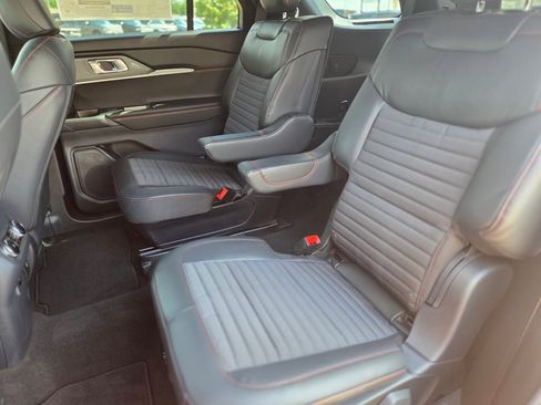 New 2026 Ford Explorer ST-Line RWD image 23