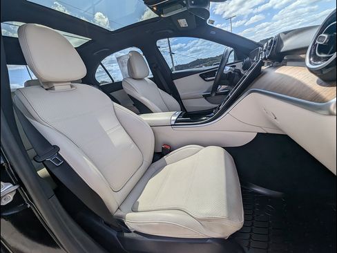 Used 2023 Mercedes-Benz C 300 4MATIC Sedan image 21