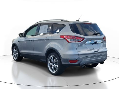 Used 2015 Ford Escape Titanium image 4